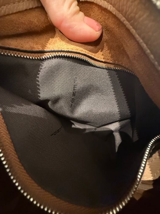 Fendi Simply Medium чанта