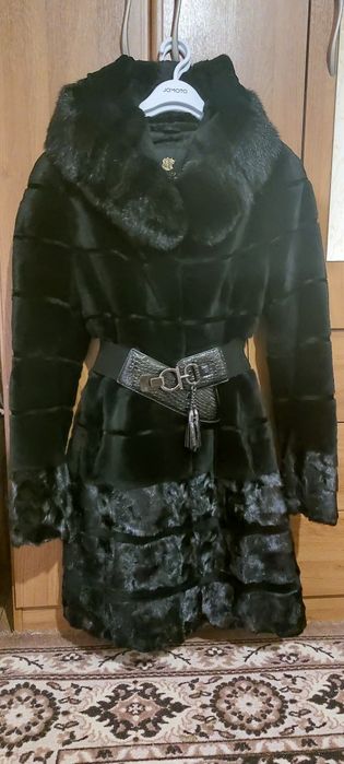 Продам шубу, пуховик, пальто