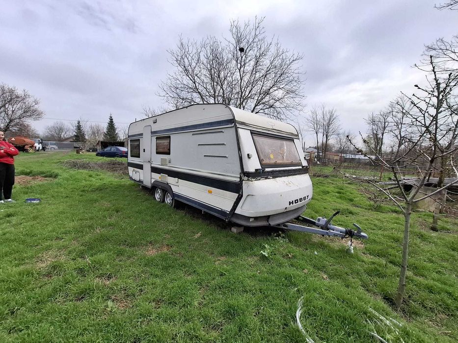 De vânzare rulota hobby