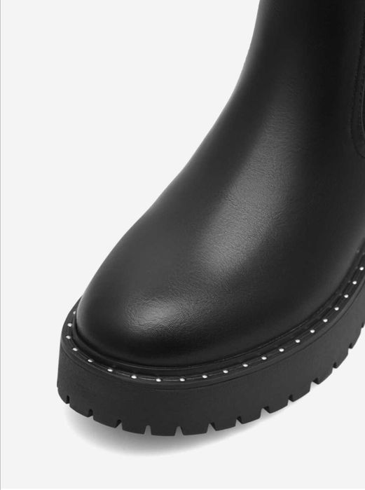 Дамски черни боти