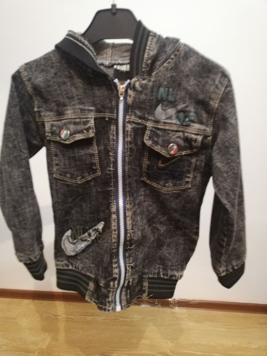 Продам джинсовый костюм