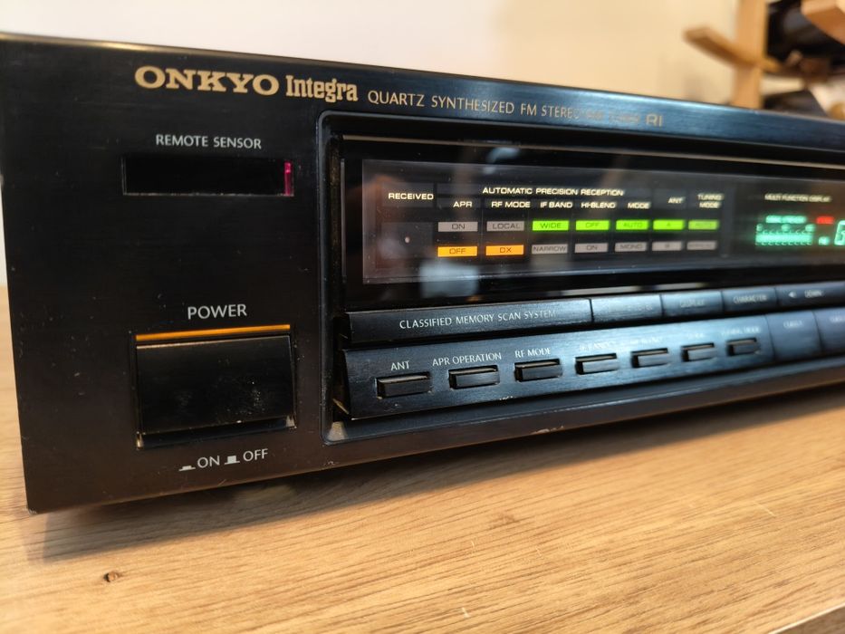 Tuner Onkyo T-4670