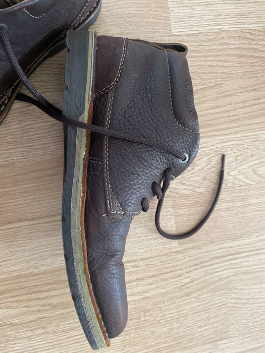 Оригинальные кожаные ботинки Clarks