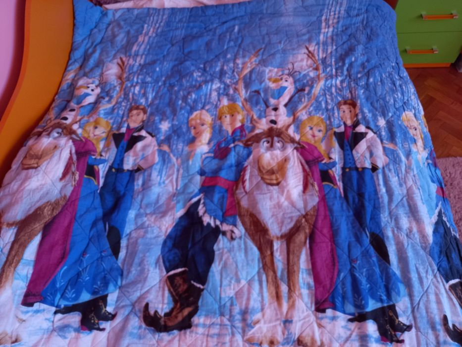 Зимно Олекотено Елза и Ана