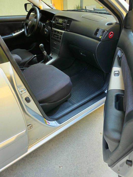 Toyota corolla 2.0 tdi 2003г.