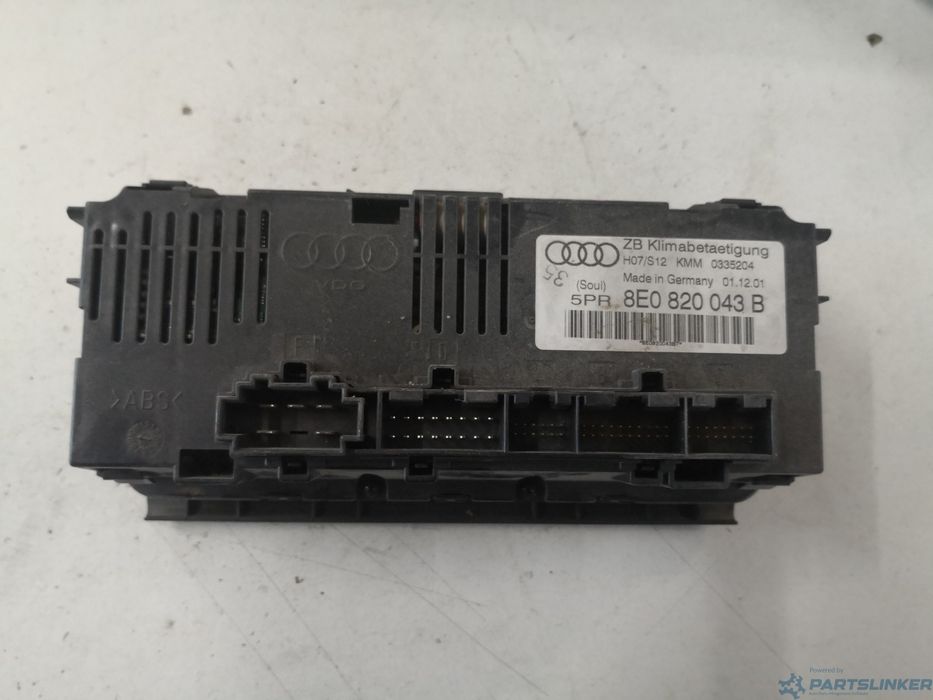 Climatronic Audi A4 Ii (8E2, B6) [ 2000 - 2005 ] Oem 8E0820043B