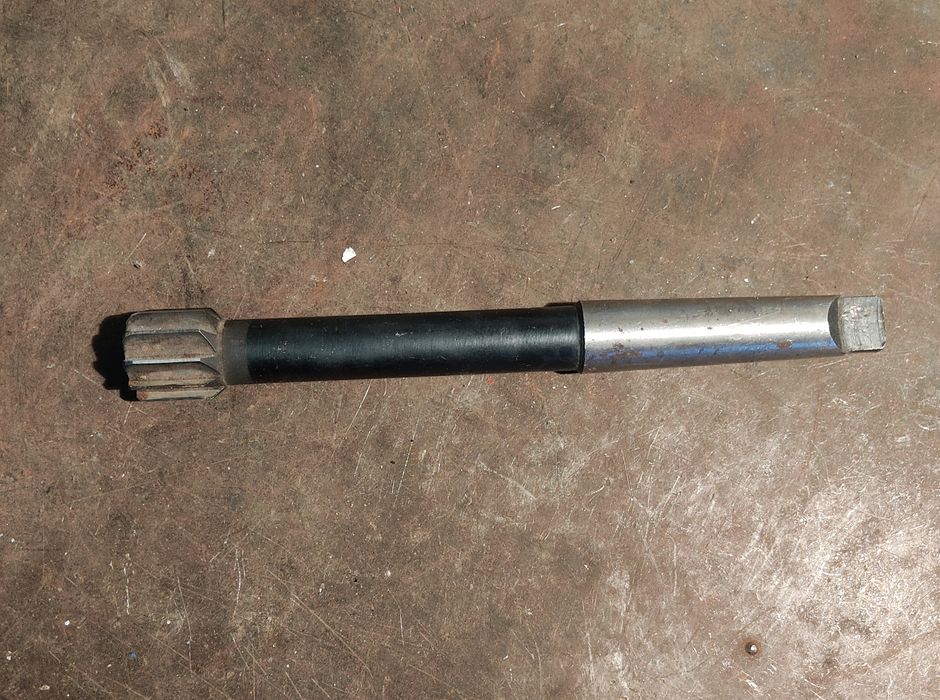 Токарный инструмент