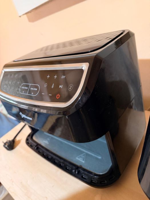 Friteuza cu aer cald ( Air Fryer) cu 2 compartimente