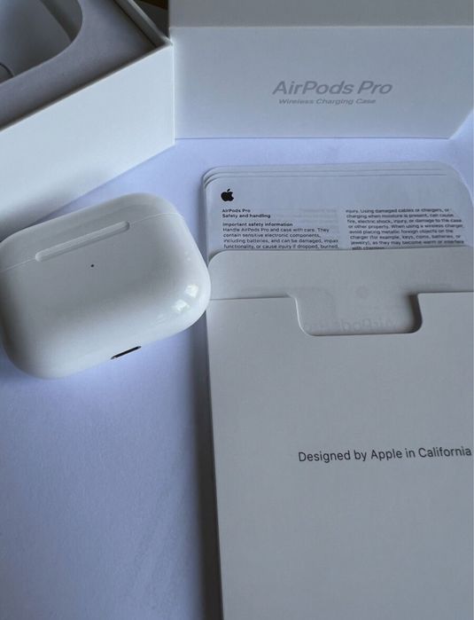 Чисто нови Apple AirPods Pro 2 (Второ Поколение)