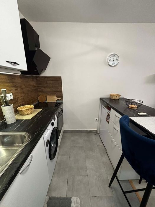 Дава се под наем Двустаен апартамент в София, Център - 50 кв.м за 698.19 € - Снимка #2