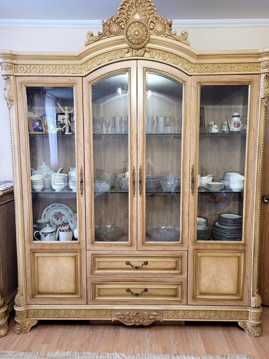 Спальный гарнитур