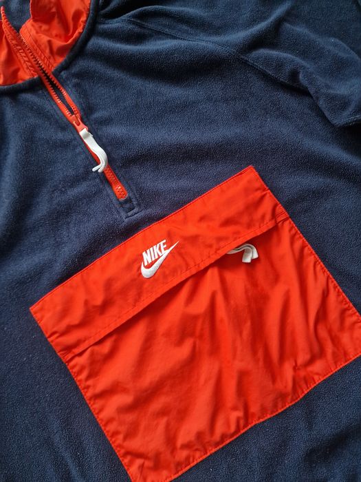 Страхотен мъжки суитчър NIKE ,винтидж модел ,  размер М