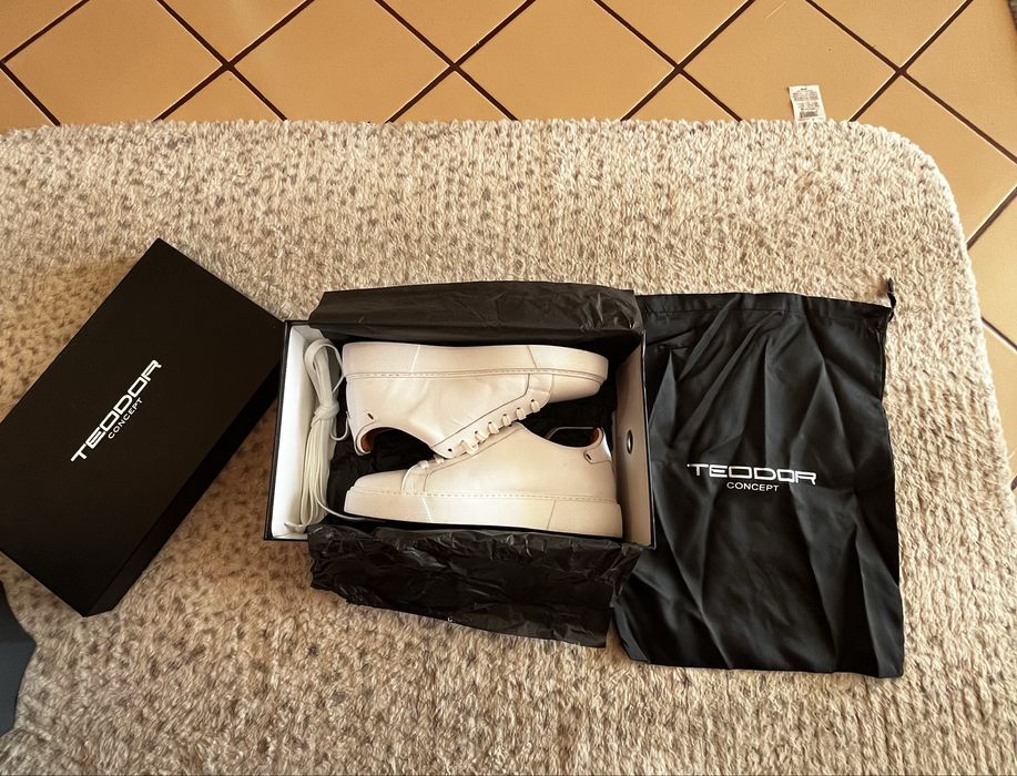 Teodor обувки 42 номер