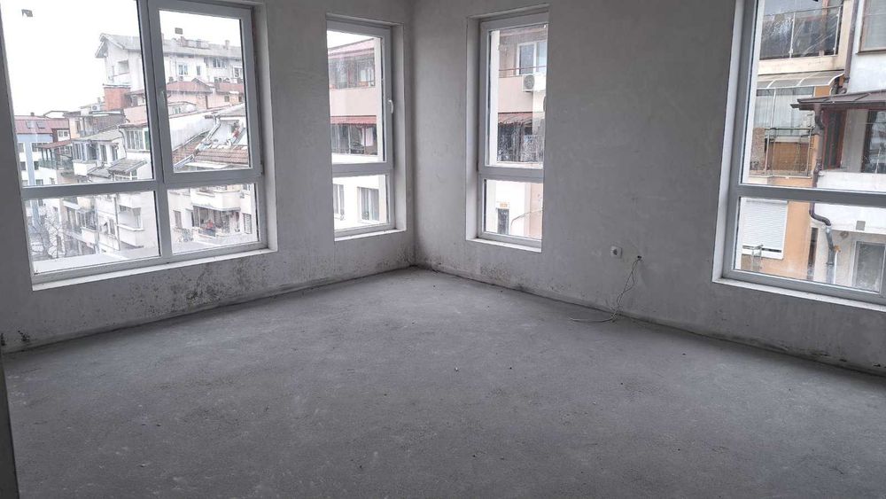 Тристаен апартамент НС