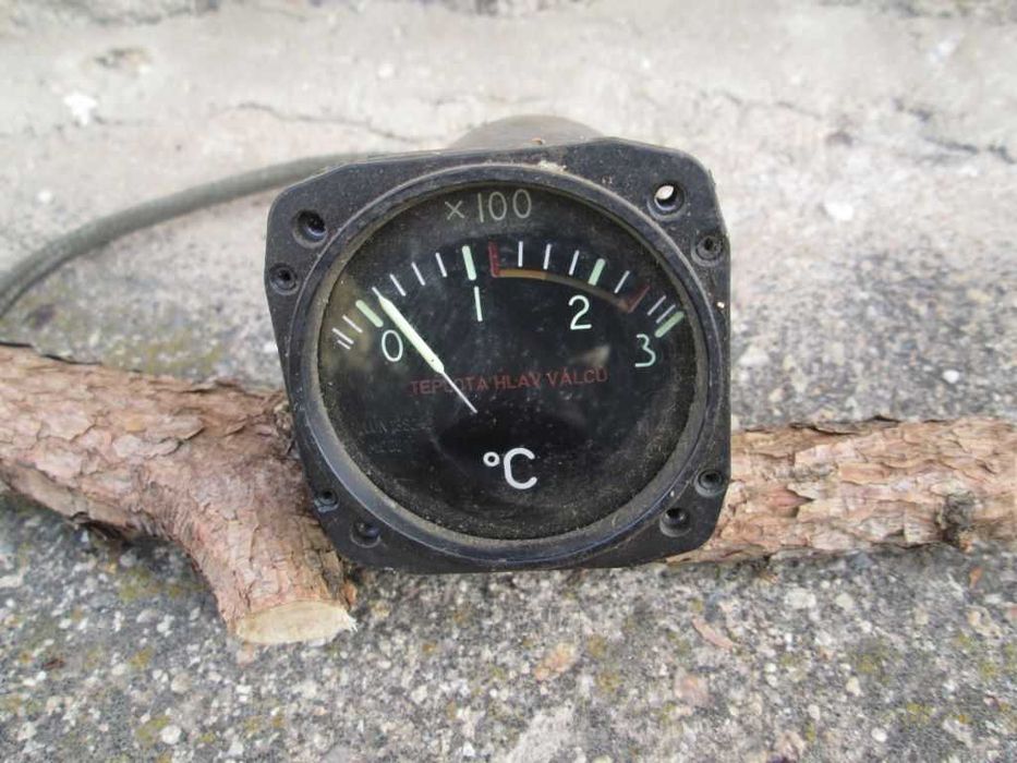 Прибори от стар самолет - термометър с термосонда и амперметър