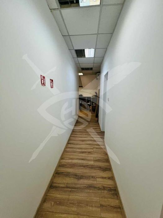 Дава се под наем Офис в София, Зона Б-18 - 230 кв.м за 1500 € - Снимка #10