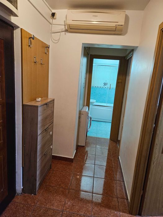 Inchiriez apartament 2 camere