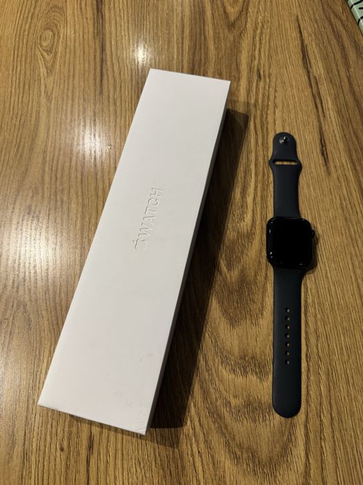 Apple Watch Series 7 Midnight Aluminum Case 45mm