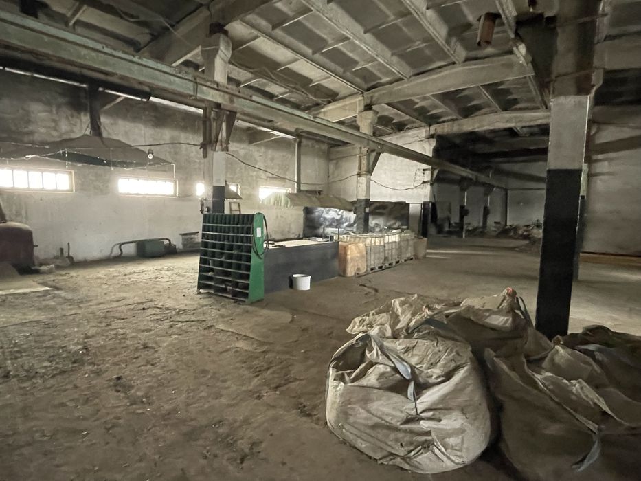 Продам базу в переметном