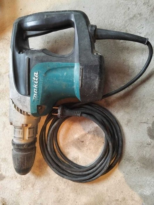 продам перфоратор Makita