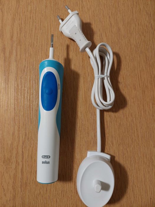 Incarcator periuta dinti Braun Oral-B