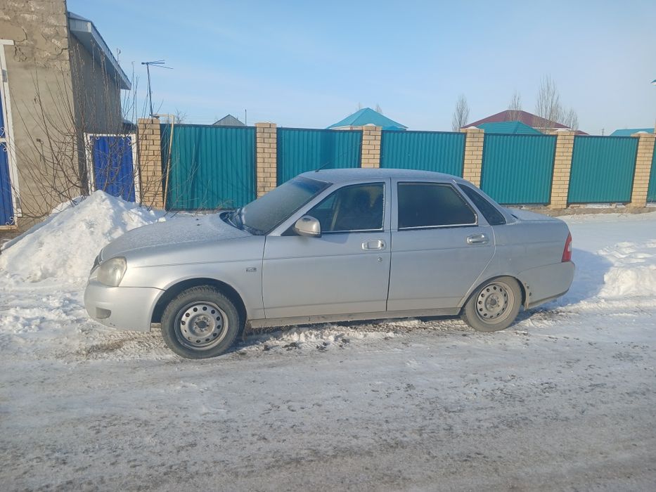 Приора 1 2013 продам срочно