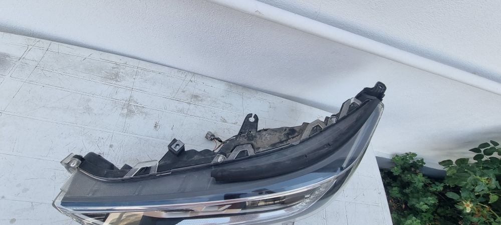 Far stanga full led Toyota Rav4