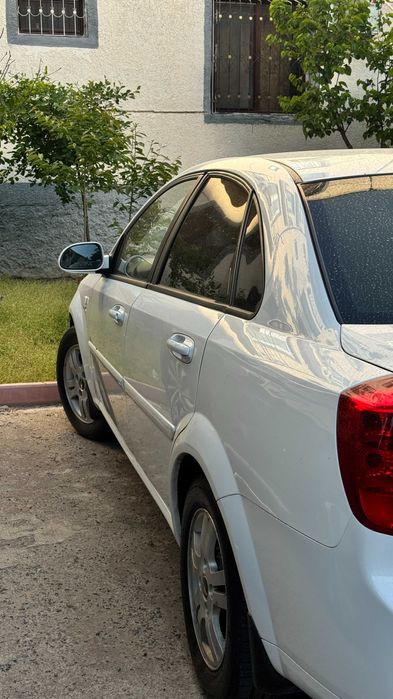 Продается Lacetti 2012 года