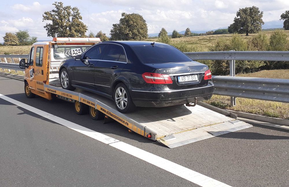 Tractari Auto Remorcari Platforma 6 locuri pe orice ruta