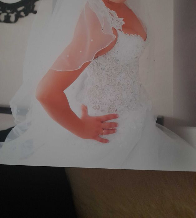Rochie mireasa tip printesa marimea 38