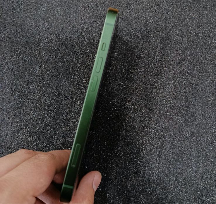 Iphone 13 green sotiladi srochni