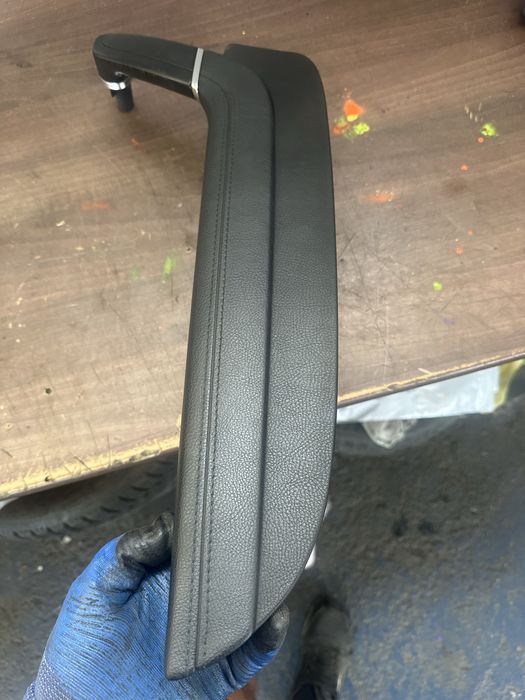 Maner stanga fata piele negru passat cc
