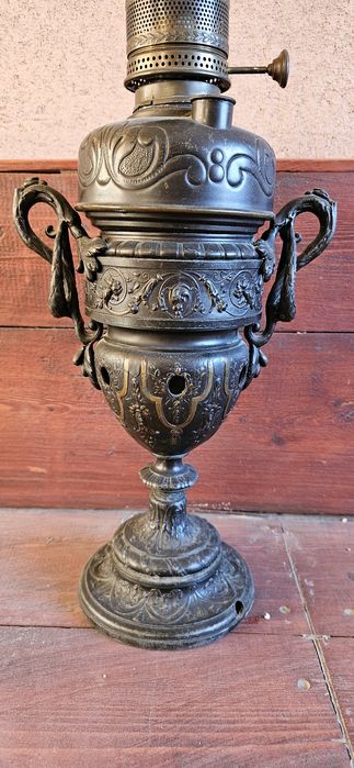 Антична бронзова газова лампа