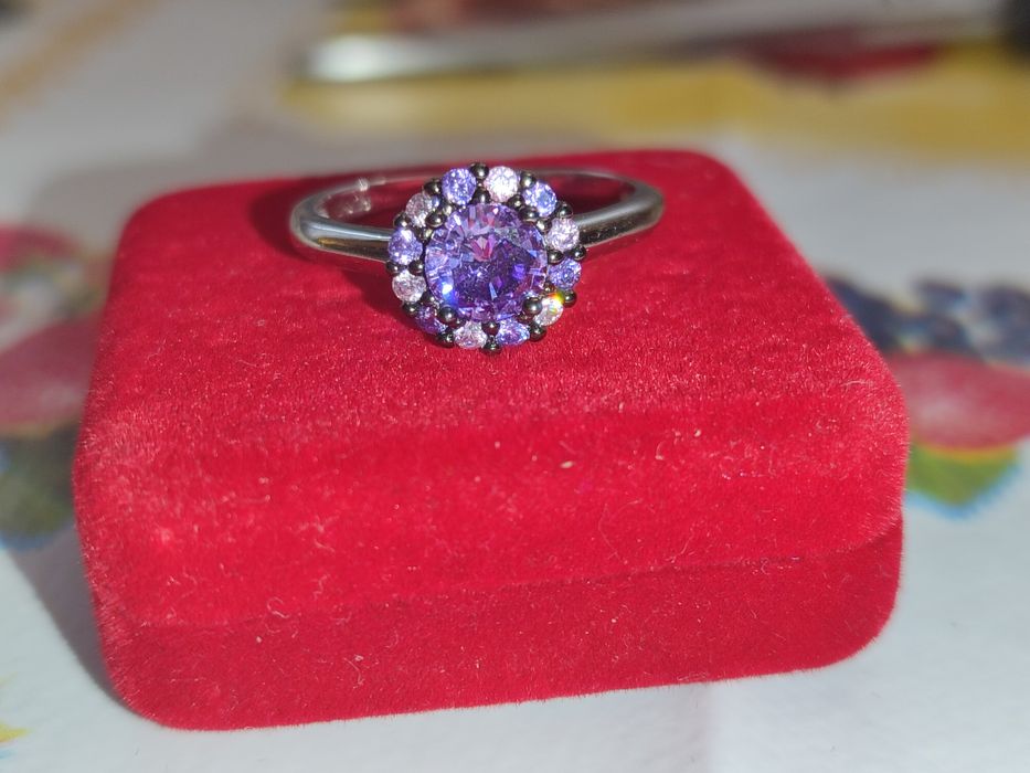 Сребърен пръстен с естествен аметист