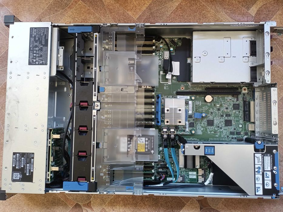 Сервер HPE ProLiant DL380 Gen 10