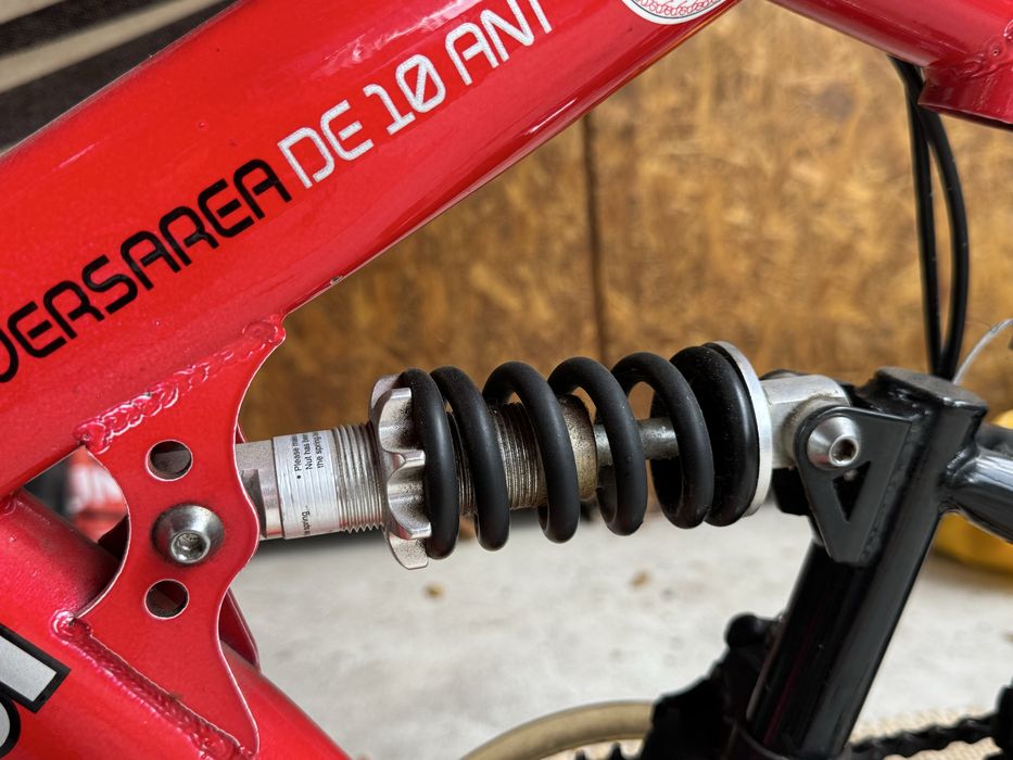 Vand bicicleta DHS editie aniversara