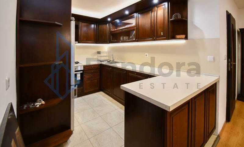 Двустаен апартамент под наем в Центъра