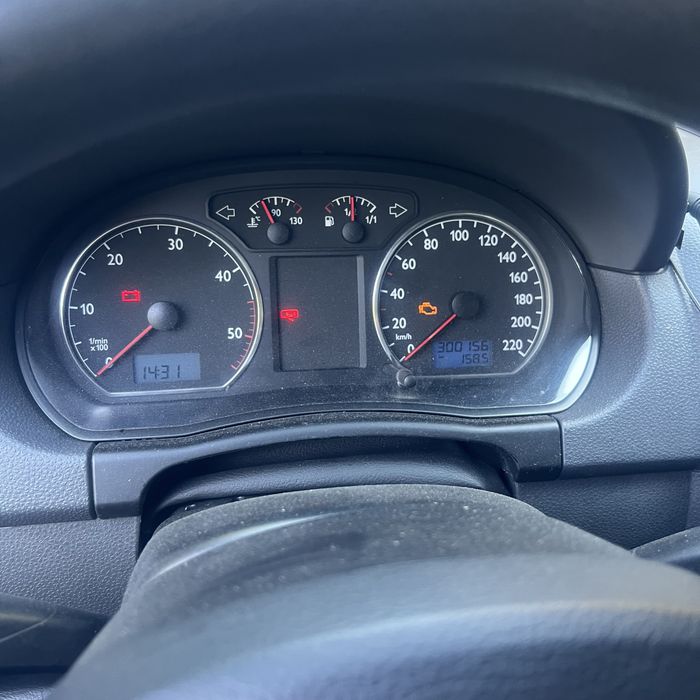 Volkswagen Polo 2004 diesel, 2.048 € — imagine 5