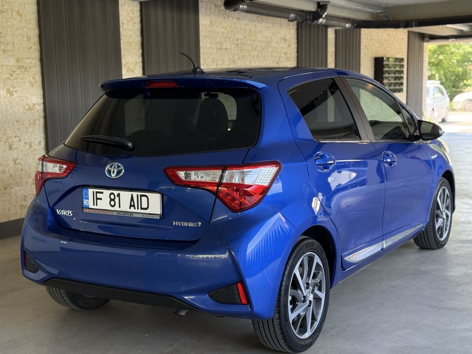 Toyota yaris 2018 Hybrid cutie automata panorama