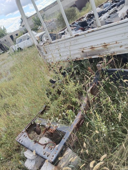 Продам борт рама мост редуктор ресоры