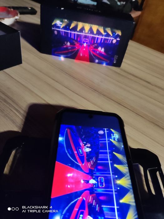 Tank 2 Unihertz проектор продава/бартер