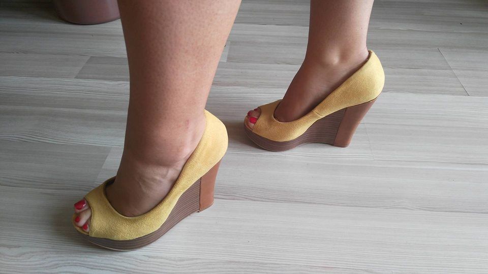 Високи обувки 37