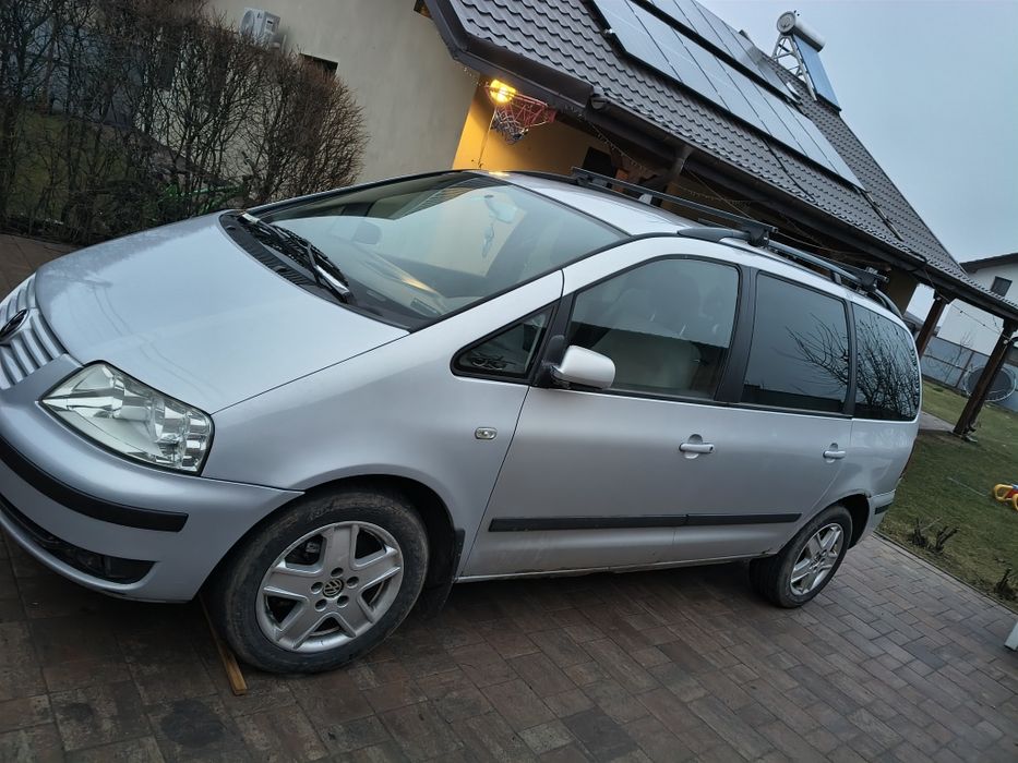 Vând VW Sharan  an 2001