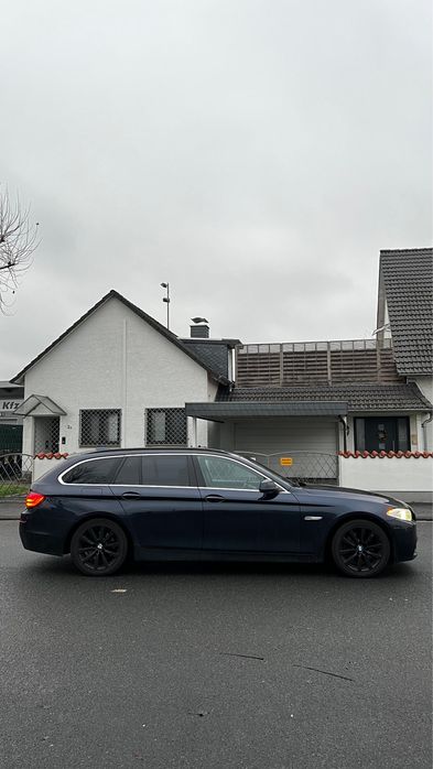 BMW seria 5 520D F11