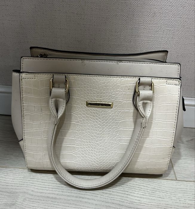 Продаю сумку женскую