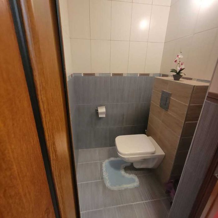 Дава се под наем Тристаен апартамент в Бургас, Център - 96 кв.м за 700 € - Снимка #9