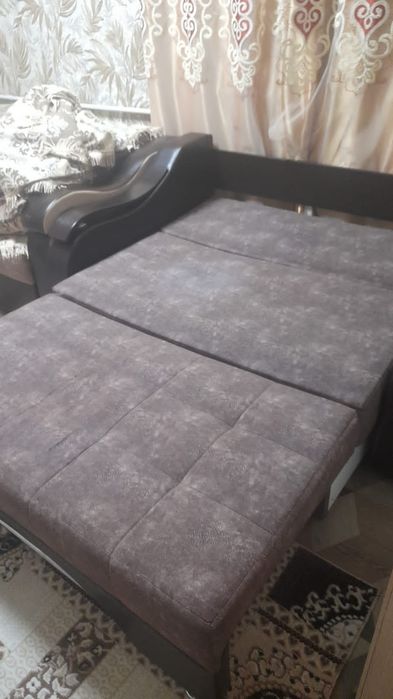 Продаю мини диван
