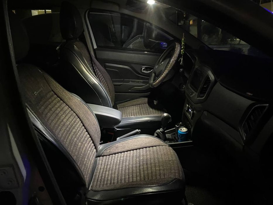 Лада X-RAY чистая не робот покупали с авто салона!!!