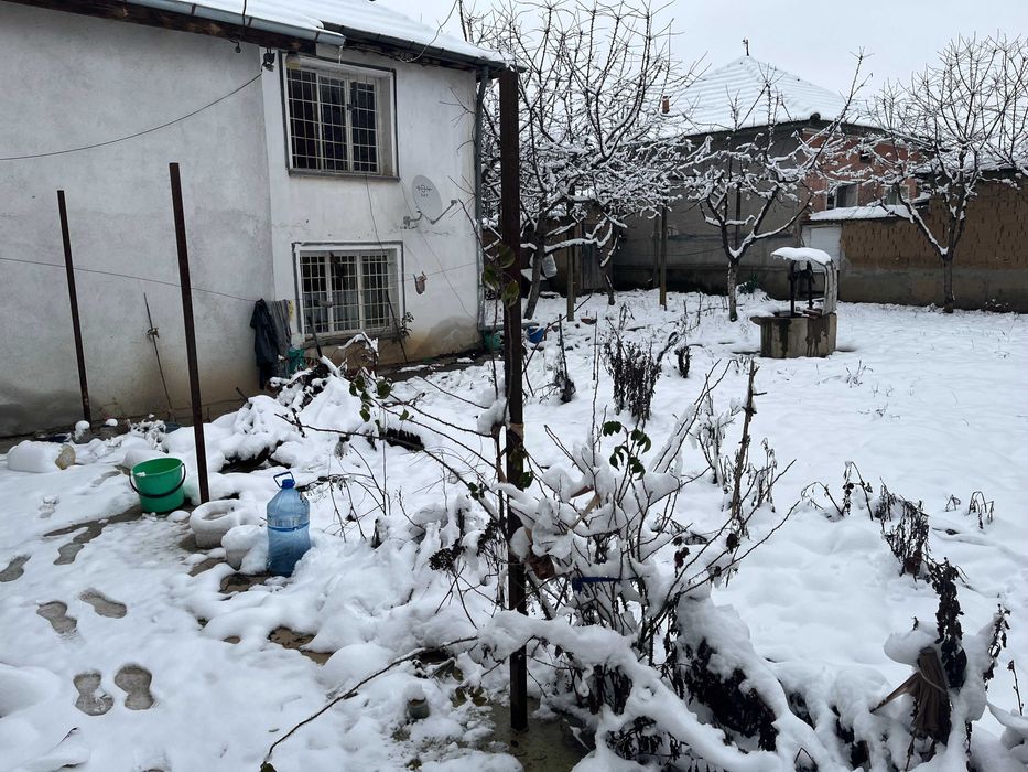 Продава къща в село Горно Черковище