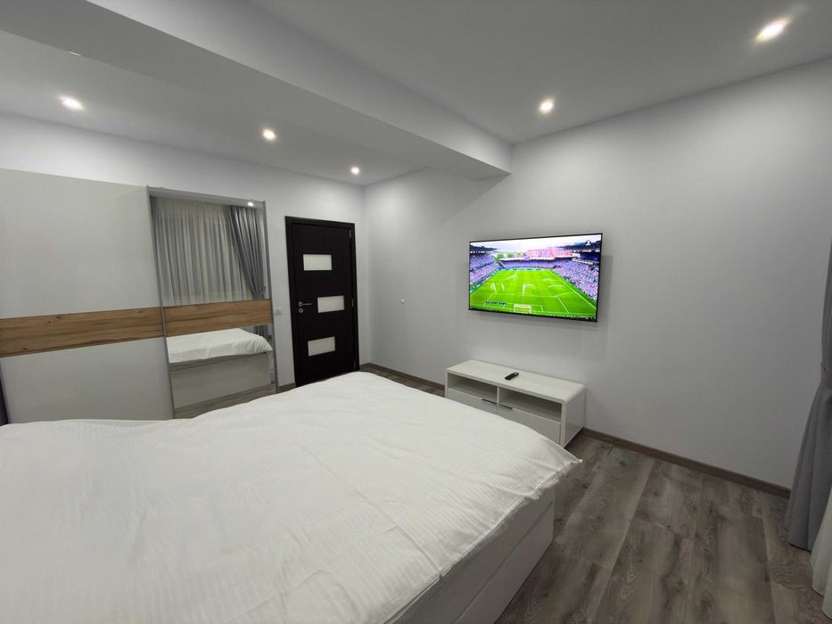 Ofer Inchiriez apartament 2 camere LUX